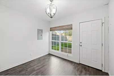 1509 Creek Bank Lane, Arlington, TX 76014 - Photo 6