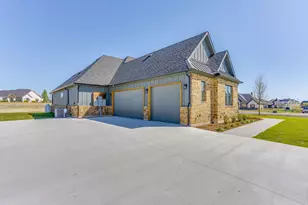 900 Medaris Wy, Azle, TX 76020 - Photo 26