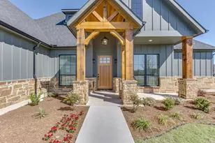 900 Medaris Wy, Azle, TX 76020 - Photo 2