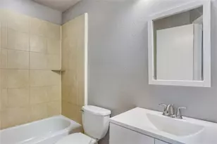 10243 Oak Branch Ln, Dallas, TX 75227 - Photo 16