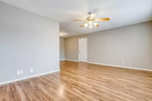 312 Mockingbird Ln, Denton, TX 76209 - Photo 8