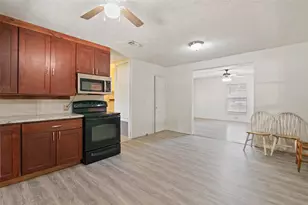 315 21st St, Mineral Wells, TX 76067 - Photo 6