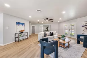 3117 Dreeben Dr, Richland Hills, TX 76118 - Photo 4