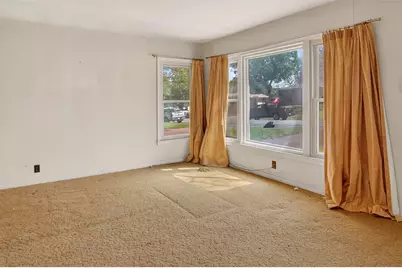 1224 S Brazos Street, Weatherford, TX 76086 - Photo 2