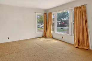 1224 S Brazos St, Weatherford, TX 76086 - Photo 2