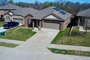 741 Windsor Ct, Lavon, TX 75166 - Photo 4