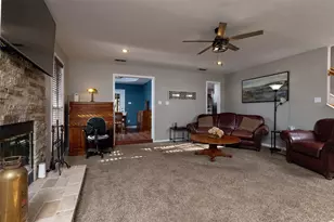 136 Southwinds Dr, Weatherford, TX 76087 - Photo 8