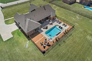 4421 Lake Breeze Dr, McKinney, TX 75071 - Photo 1