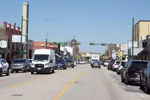 422 Smith St, Grapevine, TX 76051 - Photo 4