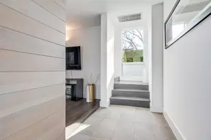 2412 Laneri Ave, Dallas, TX 75206 - Photo 2