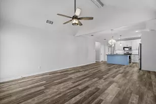 1011 Athens St, Canton, TX 75103 - Photo 8