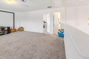 804 Ridge Point Dr, Grand Prairie, TX 75052 - Photo 32