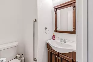 804 Ridge Point Dr, Grand Prairie, TX 75052 - Photo 10