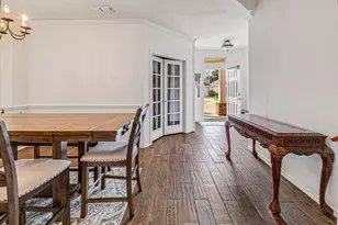 804 Ridge Point Dr, Grand Prairie, TX 75052 - Photo 8