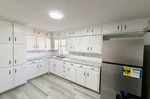 107 S Harrison St, West, TX 76691 - Photo 8