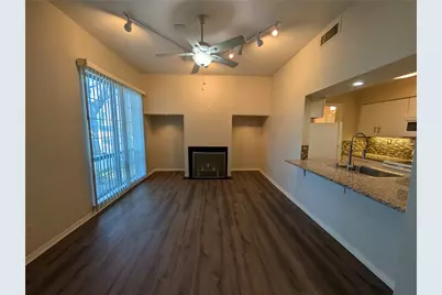 2923 Shelby Avenue, Dallas, TX 75219 - Photo 2