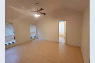 509 Baylor Drive, Arlington, TX 76010 - Photo 6