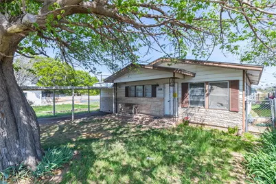 509 Scott Street, Tye, TX 79563 - Photo 2
