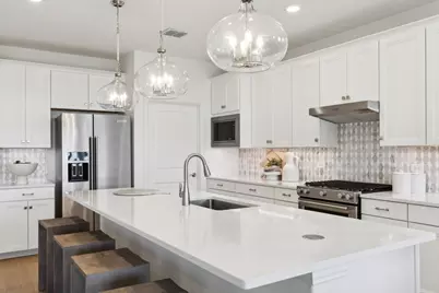 321 Cloverdale Lane, McKinney, TX 75071 - Photo 6