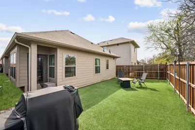 916 Crockett Street, Aubrey, TX 76227 - Photo 28