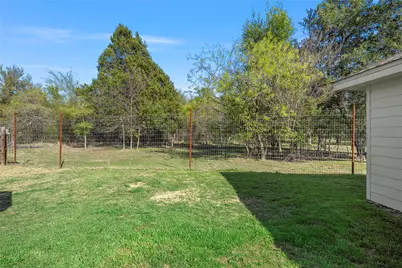 606 Powers Street, Lacy Lakeview, TX 76705 - Photo 22