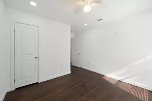 1428 Hawley Ln, Dallas, TX 75217 - Photo 18