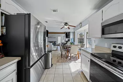 6712 Running Creek Drive, Arlington, TX 76001 - Photo 10