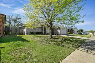 6712 Running Creek Dr, Arlington, TX 76001 - Photo 2