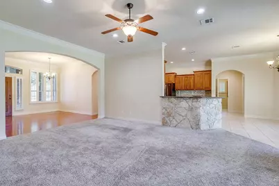 8027 Ravenswood Road, Granbury, TX 76049 - Photo 4