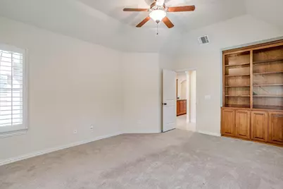 8027 Ravenswood Road, Granbury, TX 76049 - Photo 10