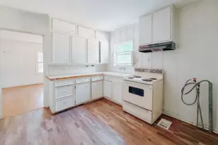 409 S 31st St, Corsicana, TX 75110 - Photo 2