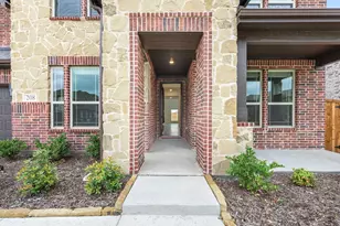 208 Sweetwater Dr, Commerce, TX 75428 - Photo 4