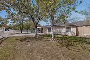 712 Hodgson St, Fort Worth, TX 76115 - Photo 4