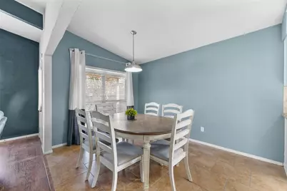 2127 Holt Road, Arlington, TX 76006 - Photo 4