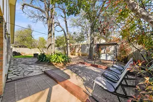 2127 Holt Rd, Arlington, TX 76006 - Photo 18