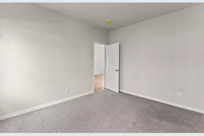 1840 E Broadway Avenue, Fort Worth, TX 76104 - Photo 20