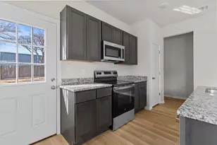 1840 E Broadway Ave, Fort Worth, TX 76104 - Photo 10