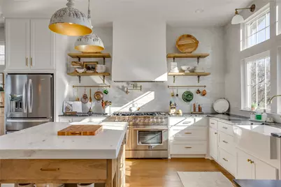 2417 E Lake Drive, Weatherford, TX 76087 - Photo 2