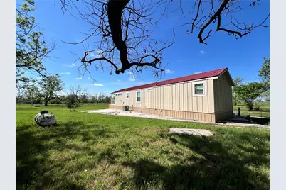 711 S Main Street, Carbon, TX 76435 - Photo 34