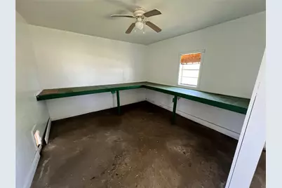 711 S Main Street, Carbon, TX 76435 - Photo 32