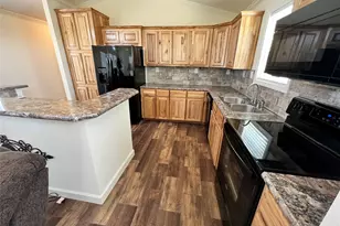 711 S Main St, Carbon, TX 76435 - Photo 6