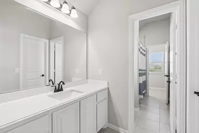 8720 Landergin Mesa Drive, Fort Worth, TX 76131 - Photo 16