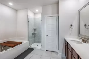 2400 Magalia Ln, Lewisville, TX 75056 - Photo 6