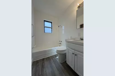 911 W Louisa Avenue, Iowa Park, TX 76367 - Photo 8