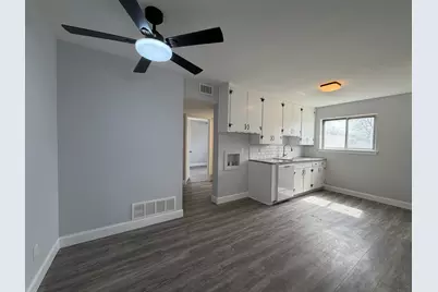 911 W Louisa Avenue, Iowa Park, TX 76367 - Photo 2