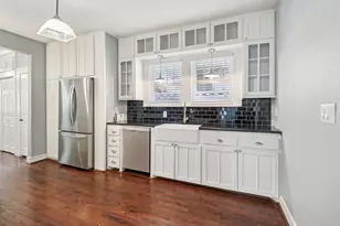 1406 Clover Ln, Fort Worth, TX 76107 - Photo 10