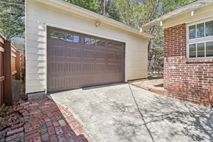 1406 Clover Ln, Fort Worth, TX 76107 - Photo 26