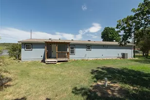 140 Meadow Pond Ct, Runaway Bay, TX 76426 - Photo 30