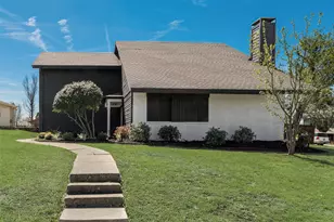 1700 Hartford Dr, Carrollton, TX 75007 - Photo 2