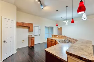 4816 Sapphire Ln, Granbury, TX 76049 - Photo 12